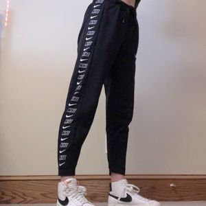 nike joggers🤍